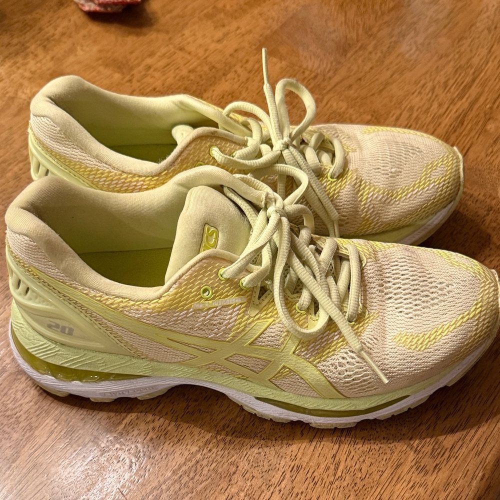 ASICS Women's Light Fluorescent Yellow Athletic Shoes